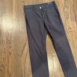 Bonobos slim straight pants in Midnight. 100% cotton. Size 35/34